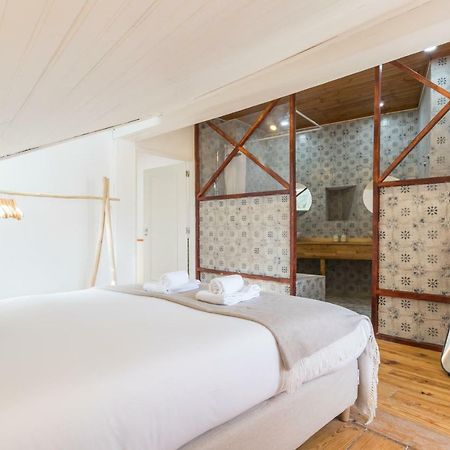 Alfama Tale Four-Bedroom Apartment W/ River View - By Lu Holidays Lisbon Bagian luar foto